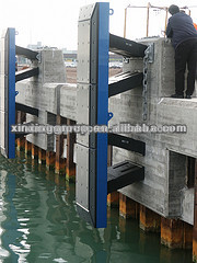 High impact resistant UHMW polyethylene plastic dock bumper